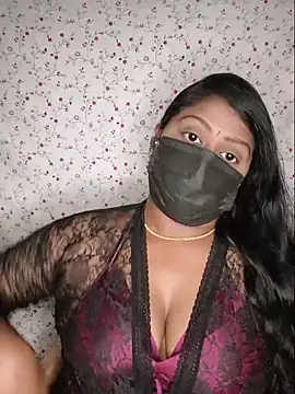 Romantic Woman online show from June 20, 2026, 5:51 pm