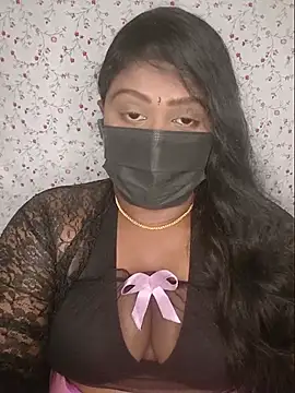 Romantic Woman online show from June 19, 2026, 6:03 pm