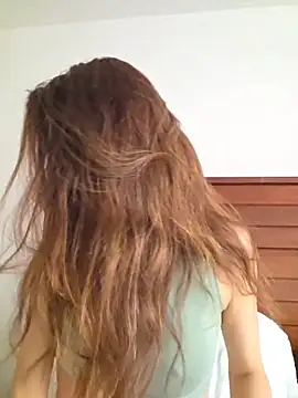 CelineBoyer  online show from May 31, 2026, 8:53 pm