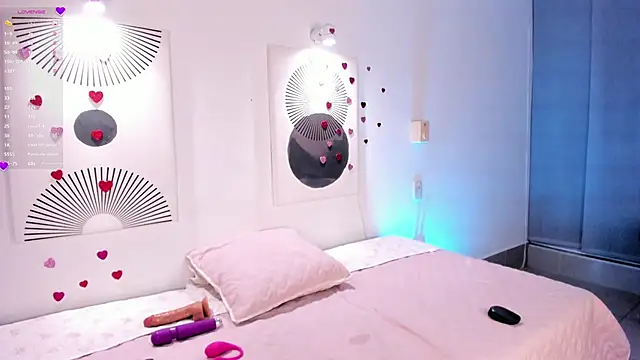 LaylaTemptMe online show from April 15, 2026, 9:26 am