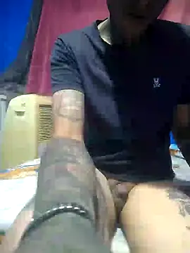 Snapshot of eroos_twink chatting on October 26, 2025, 8:26 am eroos twink online show from October 26, 2025, 8:26 am