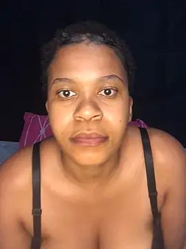 BabyyCakessX online show from April 28, 2026, 2:43 pm
