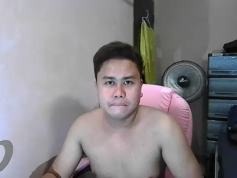 Snapshot of tipsy_butter chatting on July 13, 2026, 6:13 am tipsy butter online show from July 13, 2026, 6:13 am