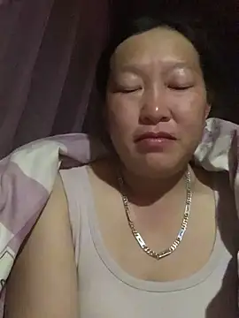 candy-beo online show from May 3, 2026, 8:23 pm