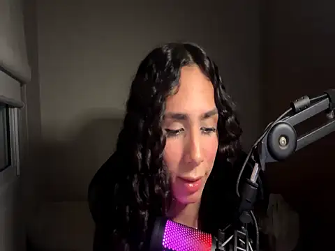 TakakoAthan online show from April 9, 2026, 11:55 pm