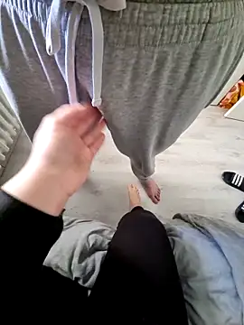 LadyLeni online show from April 7, 2026, 2:19 pm