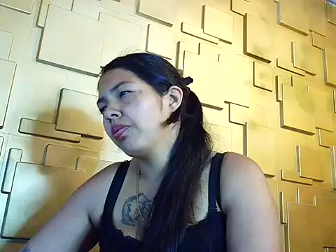 dolysex2026 online show from April 17, 2026, 7:28 pm