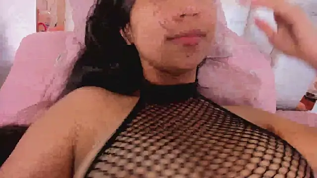 Snapshot of Amber_Ashfang chatting on July 12, 2026, 11:44 am Amber Ashfang online show from July 12, 2026, 11:44 am