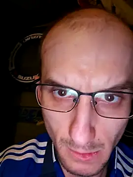 UpbeatXiphias online show from April 11, 2026, 4:21 pm