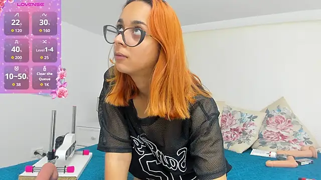 anna squirtz online show from April 17, 2026, 7:49 pm