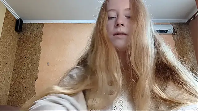 Snapshot of KateVibe_01 chatting on June 27, 2026, 12:38 am KateVibe 01 online show from June 27, 2026, 12:38 am