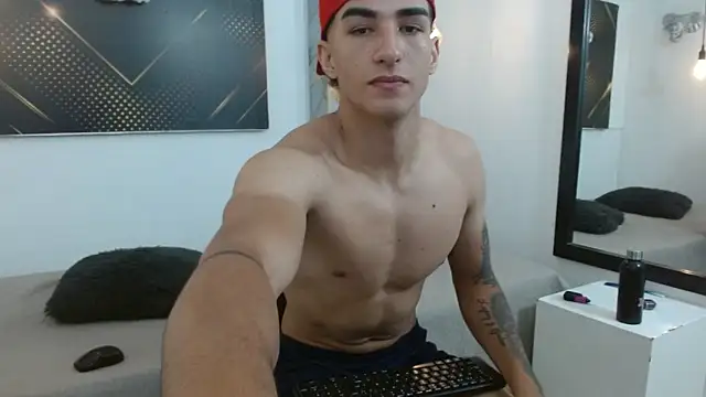 GoldenDesireX  online show from April 10, 2026, 7:54 pm