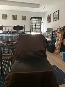 GeetarLuvver online show from June 23, 2026, 11:14 pm