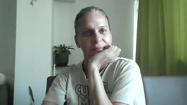 SweetLilTrouble online show from June 15, 2026, 3:44 pm