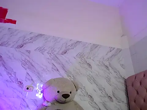 stefani robles online show from April 10, 2026, 11:01 pm