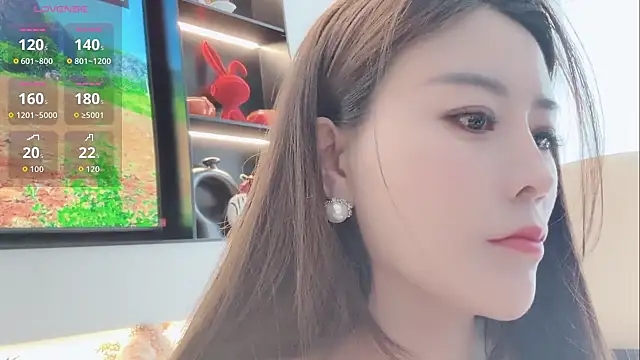 tingting-youu online show from April 15, 2026, 3:01 am