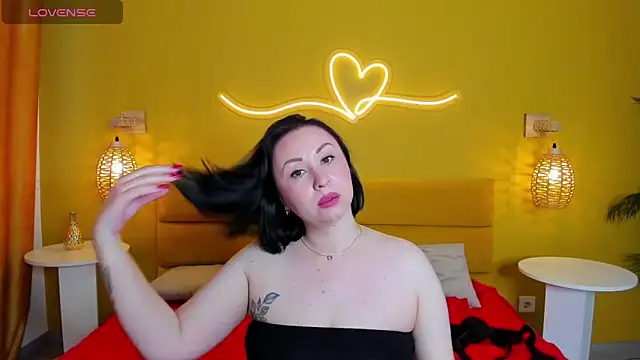 DorisDunn online show from April 11, 2026, 7:45 am