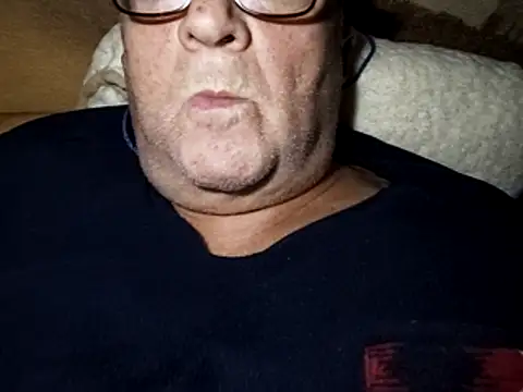 lickboy40 online show from June 1, 2026, 12:11 am