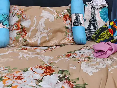 ChocolateClitt online show from April 8, 2026, 5:58 pm