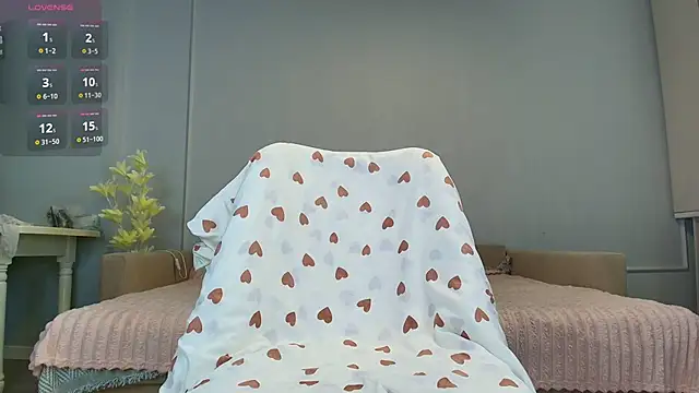 linmilena online show from May 28, 2026, 3:03 am