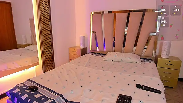 SofyCutee online show from April 15, 2026, 11:59 am