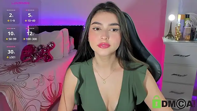 esmeralda le online show from April 16, 2026, 11:44 am