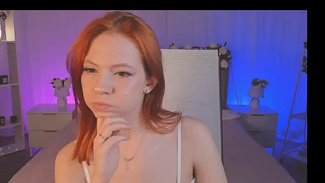 LisaAris online show from June 10, 2026, 10:00 pm