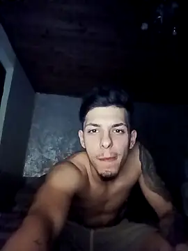 robertmrn112 online show from April 24, 2026, 9:06 pm