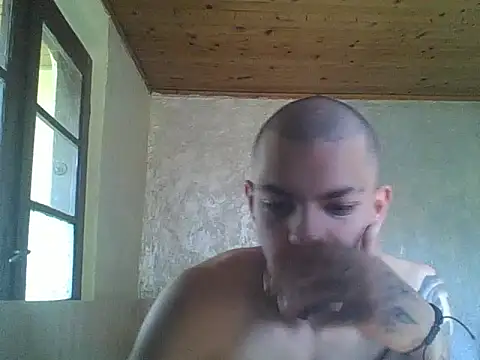 robertmrn112 online show from June 6, 2026, 8:52 am