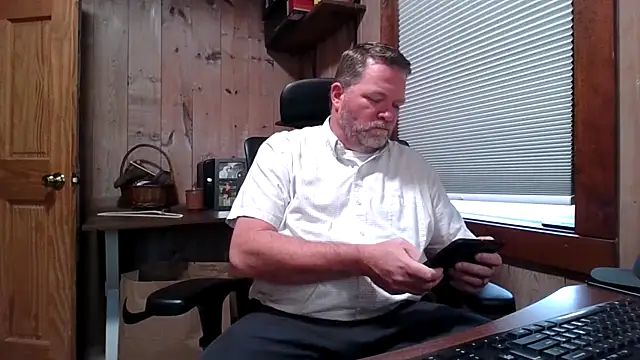 JJ CONN78 online show from April 14, 2026, 12:21 pm