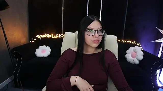 SsoftAura online show from April 26, 2026, 5:49 am