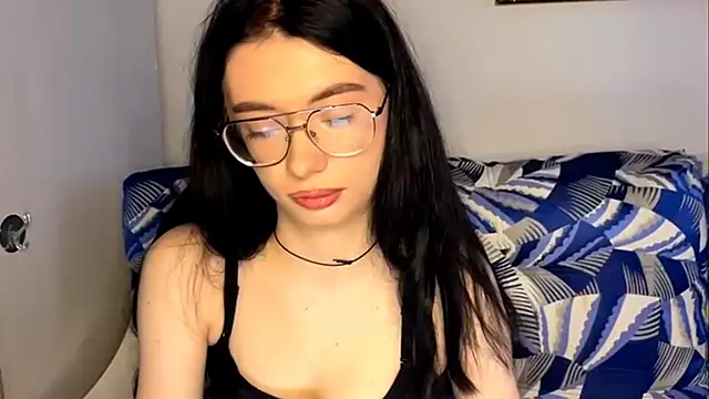 RenataBrought online show from April 16, 2026, 3:35 pm