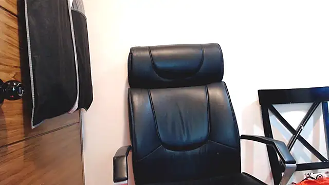  online show from April 14, 2026, 4:34 pm