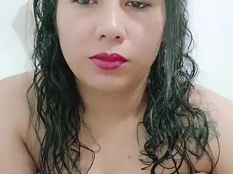 MojaditPussy online show from June 26, 2026, 4:35 pm