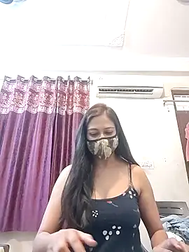 Aliyaa bhat online show from April 16, 2026, 3:29 am