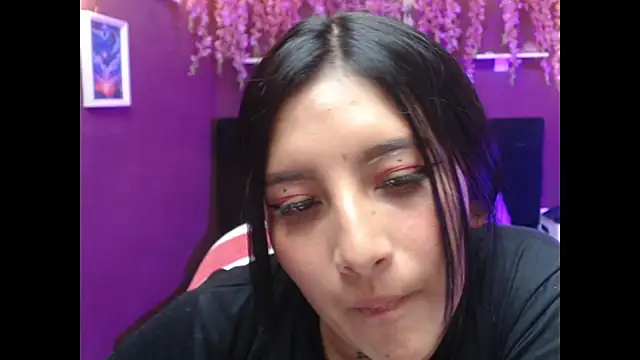 lilysmile online show from April 10, 2026, 1:18 pm