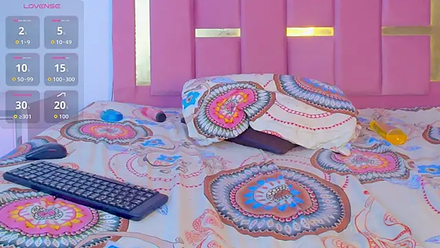 KatalinaSunset online show from April 15, 2026, 7:58 pm