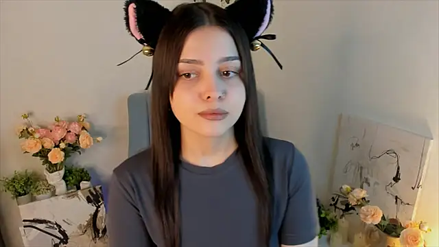 MarianneAuvil online show from April 16, 2026, 4:08 pm