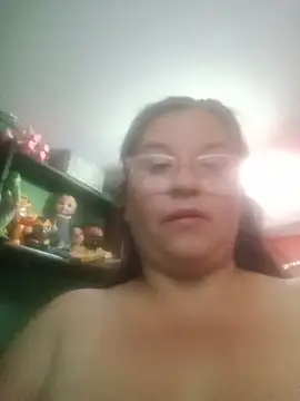 Pato-Andrea26 online show from May 11, 2026, 4:04 pm