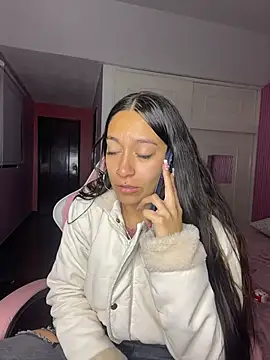 DulceLatinaxo online show from July 16, 2026, 10:45 am