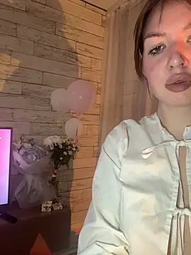  AnnaLewis online show from June 4, 2026, 9:52 pm