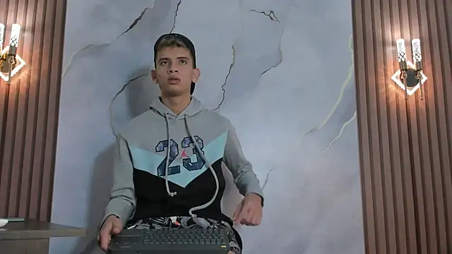 Ethanhot os online show from April 11, 2026, 5:27 pm