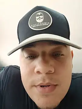 boysexy2207 online show from April 27, 2026, 4:05 pm