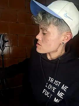 Megan-c online show from April 12, 2026, 4:05 am