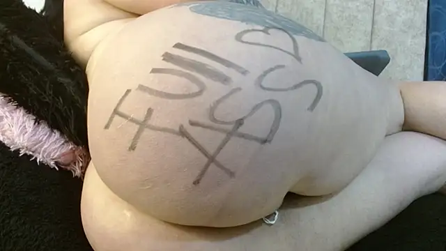 Melanie Slut nasty online show from May 5, 2026, 8:56 pm