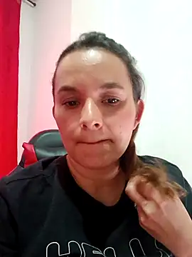 kasandra 85 online show from April 28, 2026, 1:26 pm