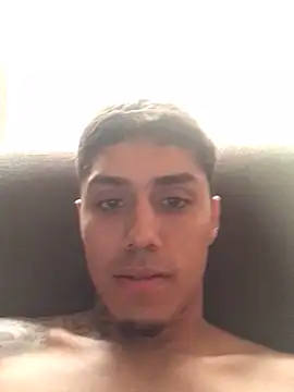 mauriciosouza02 online show from April 7, 2026, 8:54 pm