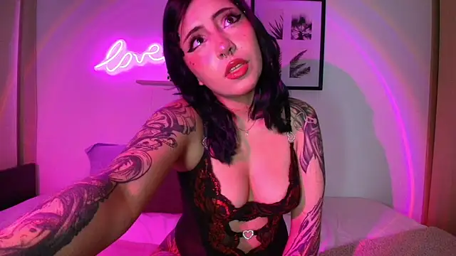 Its  Alice online show from April 14, 2026, 3:22 am