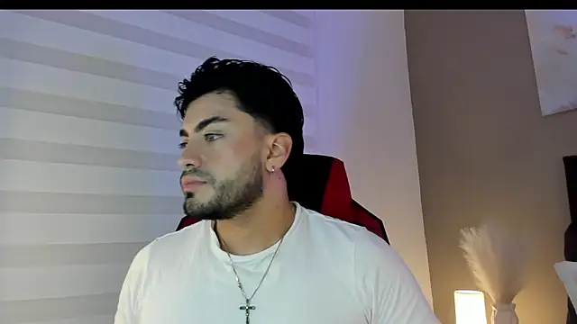 Alexander Diazz online show from April 17, 2026, 1:36 pm