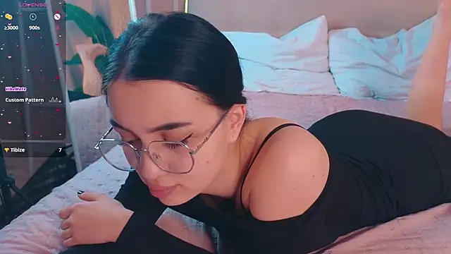 MargaretParker online show from April 17, 2026, 6:16 am